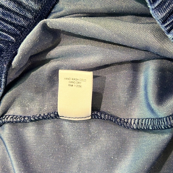 Zenana blue velvet wide leg pant size 1X, elastic waist, not hemmed, Preowned - Picture 7 of 8